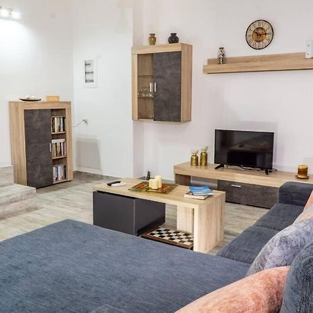 Apartmán Artemissia New Well Sided Modish House Kíssamos Exteriér fotografie